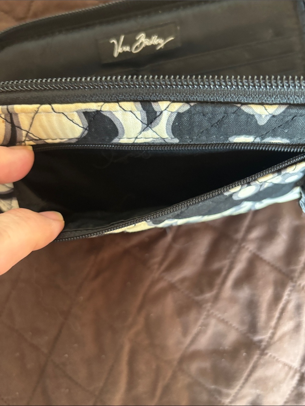 Vera Bradley Black and Cream Quilted Zip Wallet - Picture 4 of 6